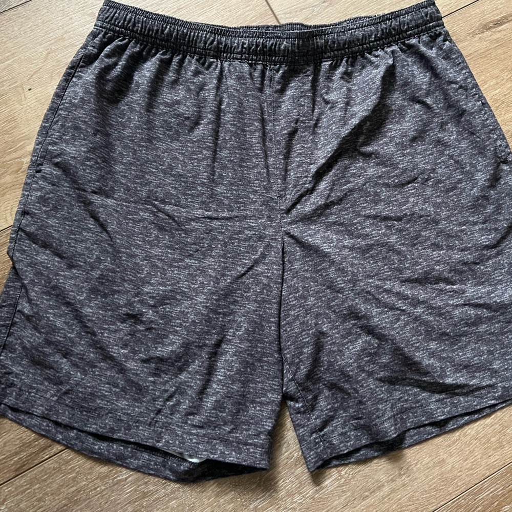 Chubbies large shorts 7 inch